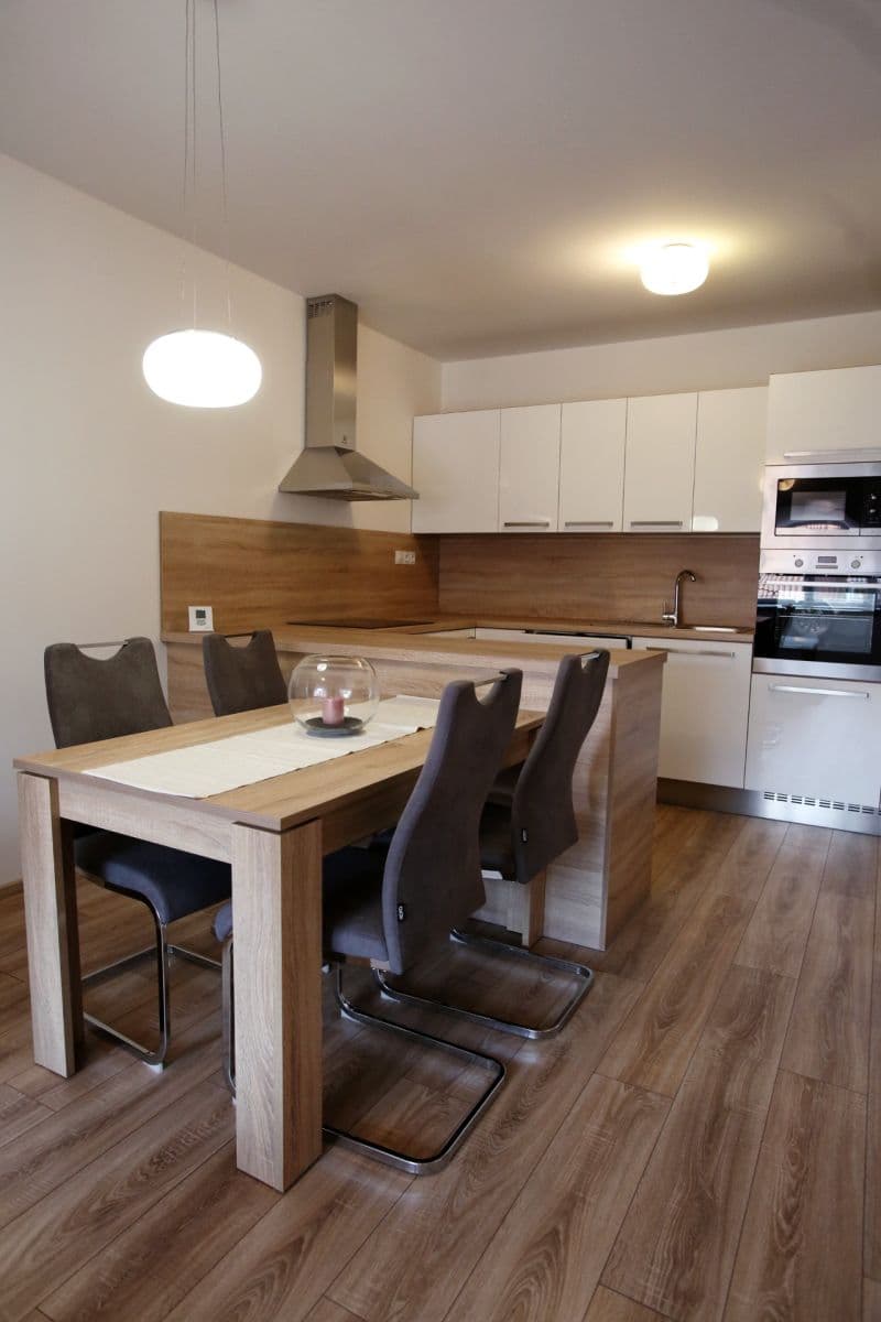 Pronájem bytu 3+kk 77 m², Budějovická, Písek, Jihočeský kraj Pronájem bytu 3+kk 77 m², Budějovická, Písek, Jihočeský kraj