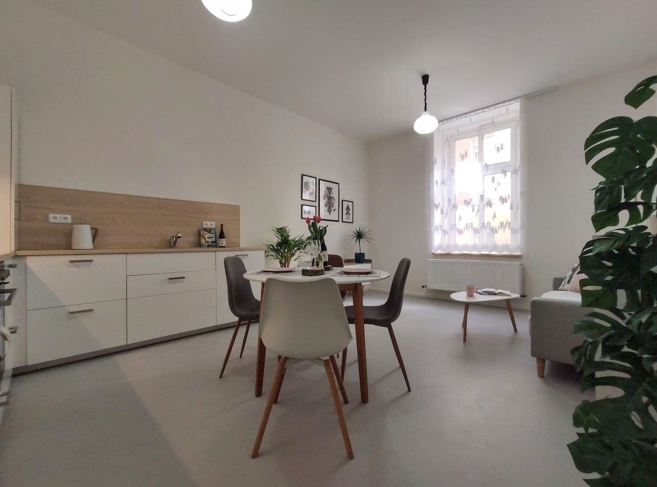 Pronájem bytu 2+kk 56 m², Koperníkova, Plzeň, Plzeňský kraj Pronájem bytu 2+kk 56 m², Koperníkova, Plzeň, Plzeňský kraj