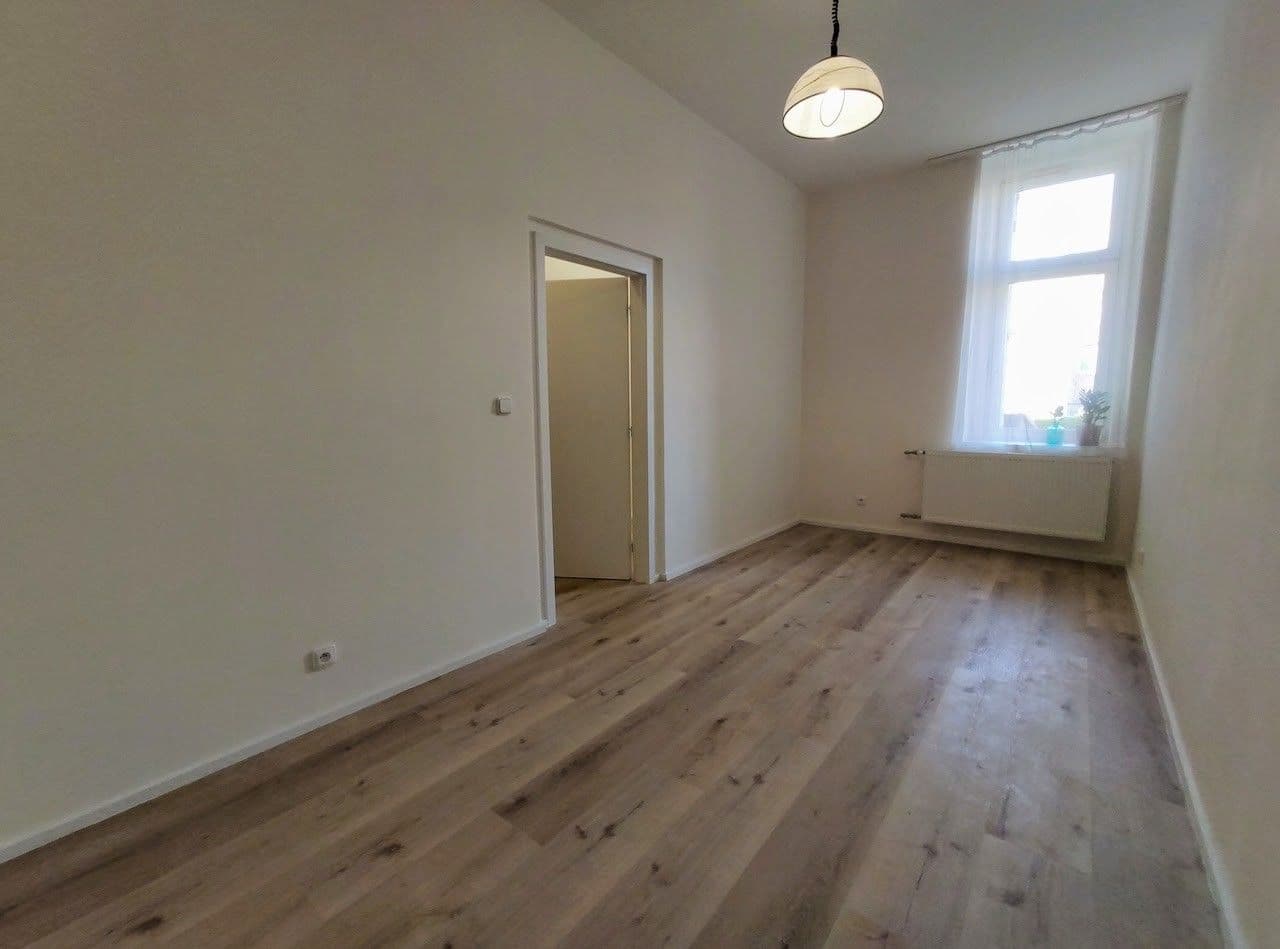 Pronájem bytu 2+kk 56 m², Koperníkova, Plzeň, Plzeňský kraj Pronájem bytu 2+kk 56 m², Koperníkova, Plzeň, Plzeňský kraj