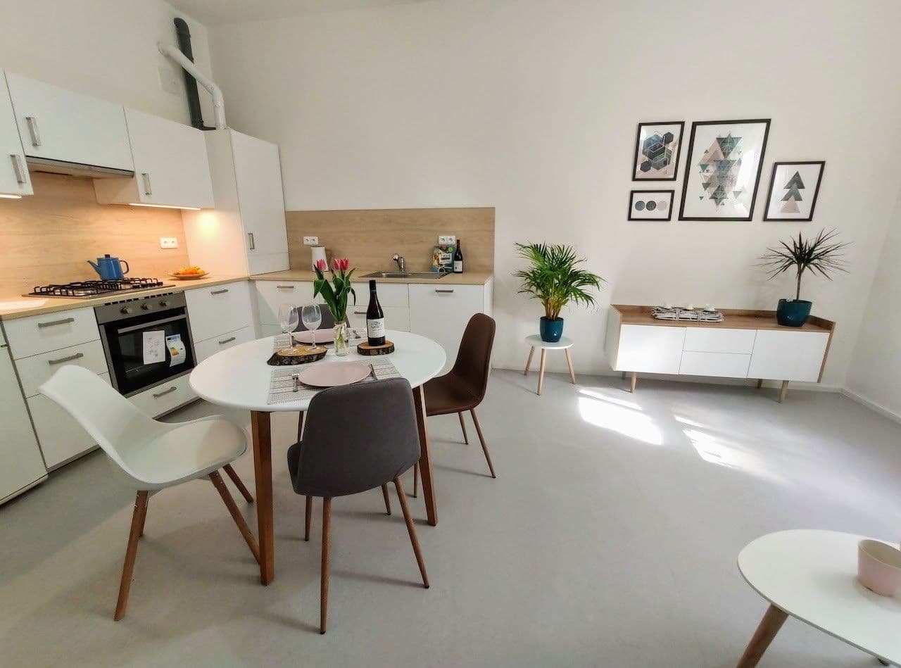 Pronájem bytu 2+kk 56 m², Koperníkova, Plzeň, Plzeňský kraj Pronájem bytu 2+kk 56 m², Koperníkova, Plzeň, Plzeňský kraj