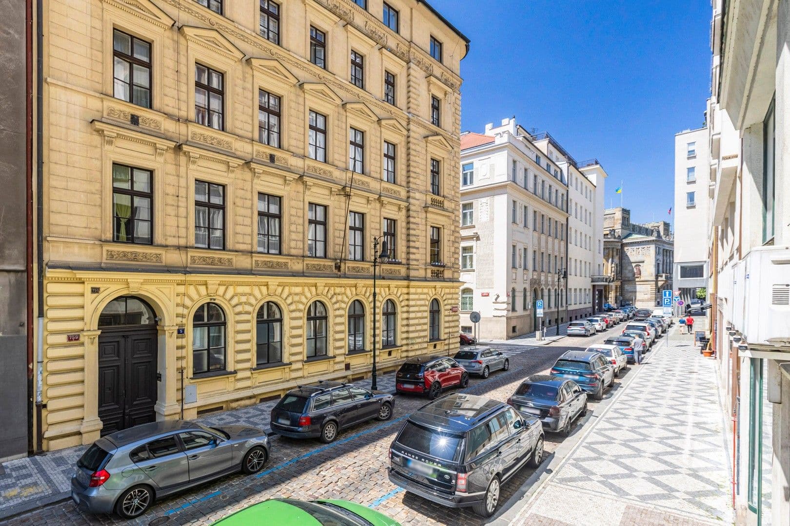 Pronájem bytu 1+1 49 m², Hradební, Praha, Praha Pronájem bytu 1+1 49 m², Hradební, Praha, Praha