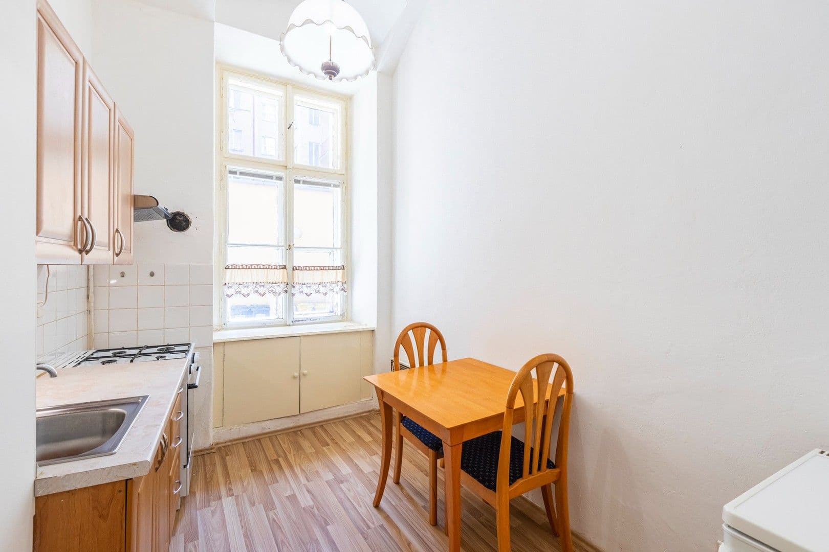 Pronájem bytu 1+1 49 m², Hradební, Praha, Praha Pronájem bytu 1+1 49 m², Hradební, Praha, Praha
