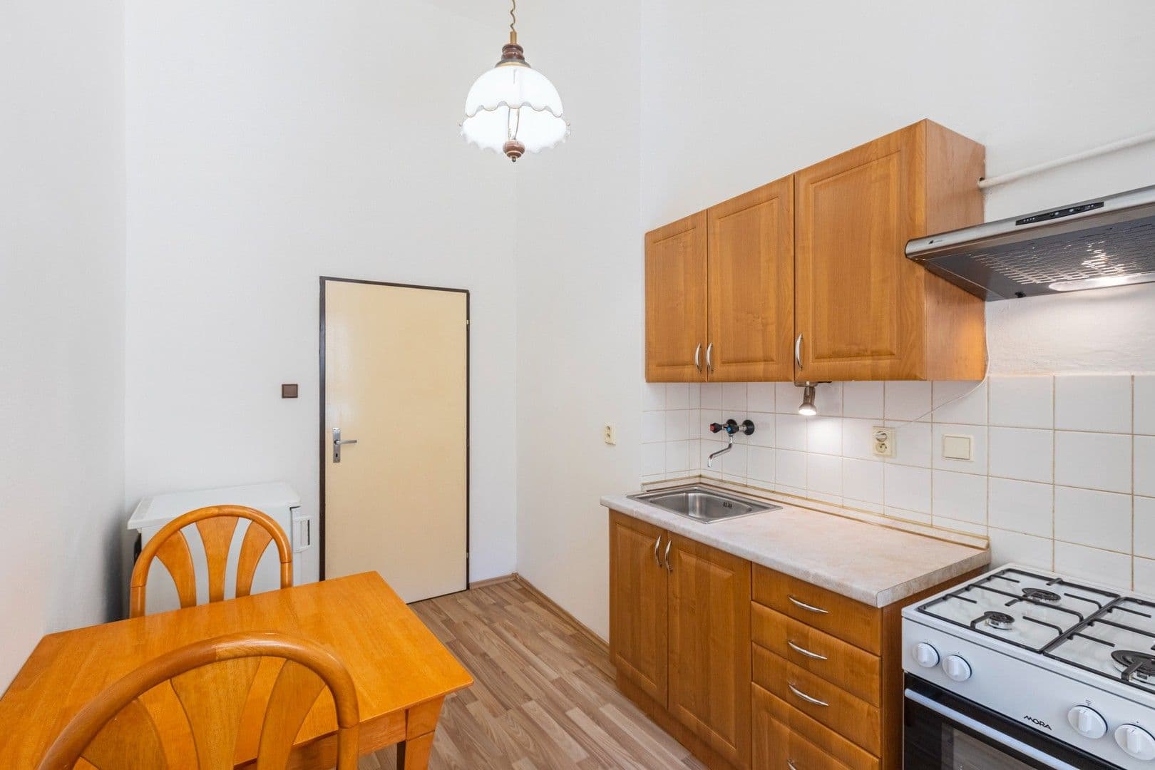 Pronájem bytu 1+1 49 m², Hradební, Praha, Praha Pronájem bytu 1+1 49 m², Hradební, Praha, Praha