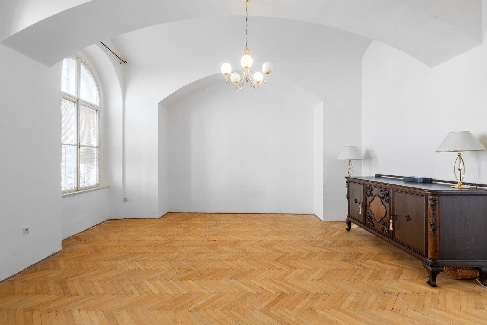 Pronájem bytu 1+1 49 m², Hradební, Praha, Praha Pronájem bytu 1+1 49 m², Hradební, Praha, Praha