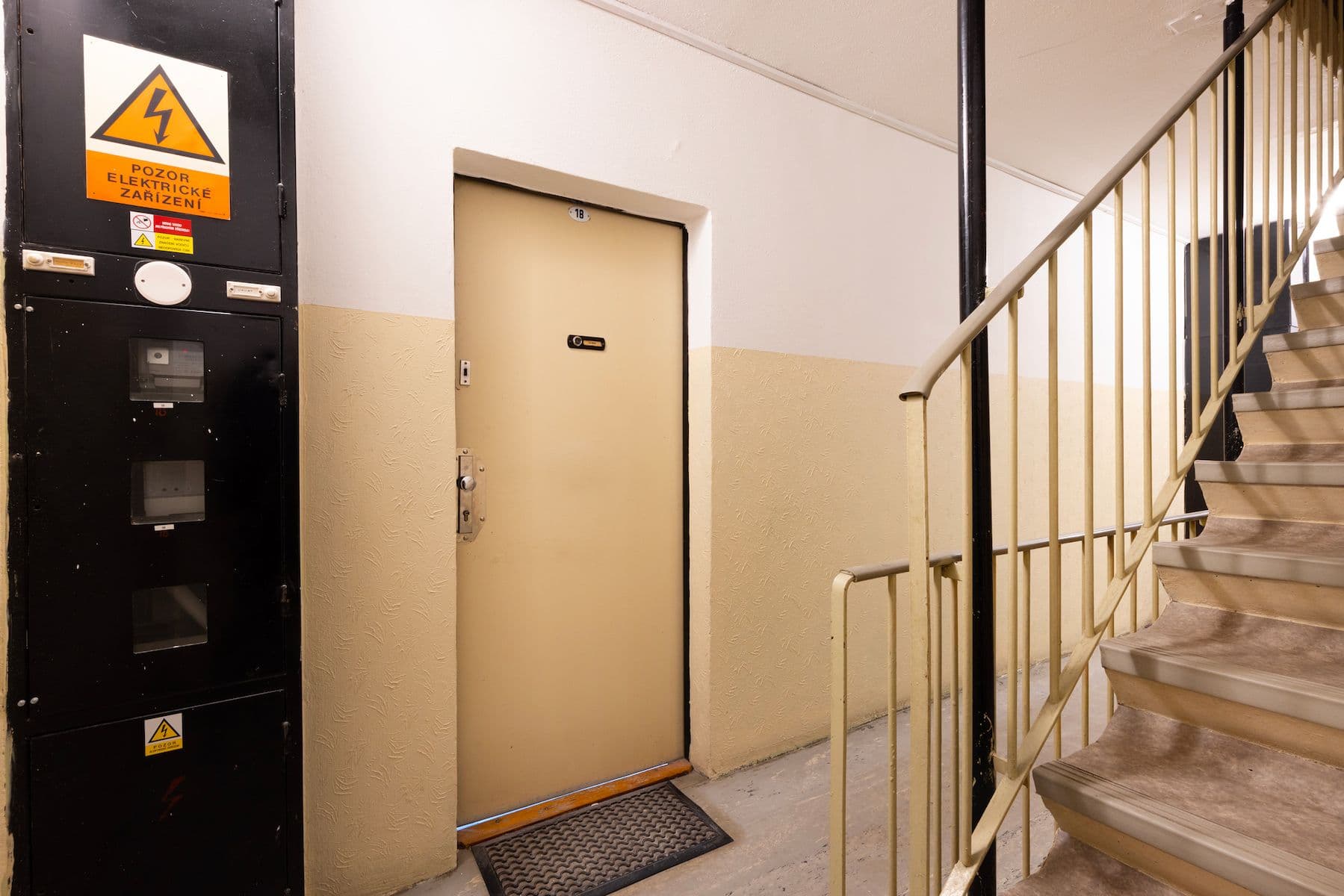 Prodej bytu 3+1 82 m², V Zápolí, Praha, Praha Prodej bytu 3+1 82 m², V Zápolí, Praha, Praha