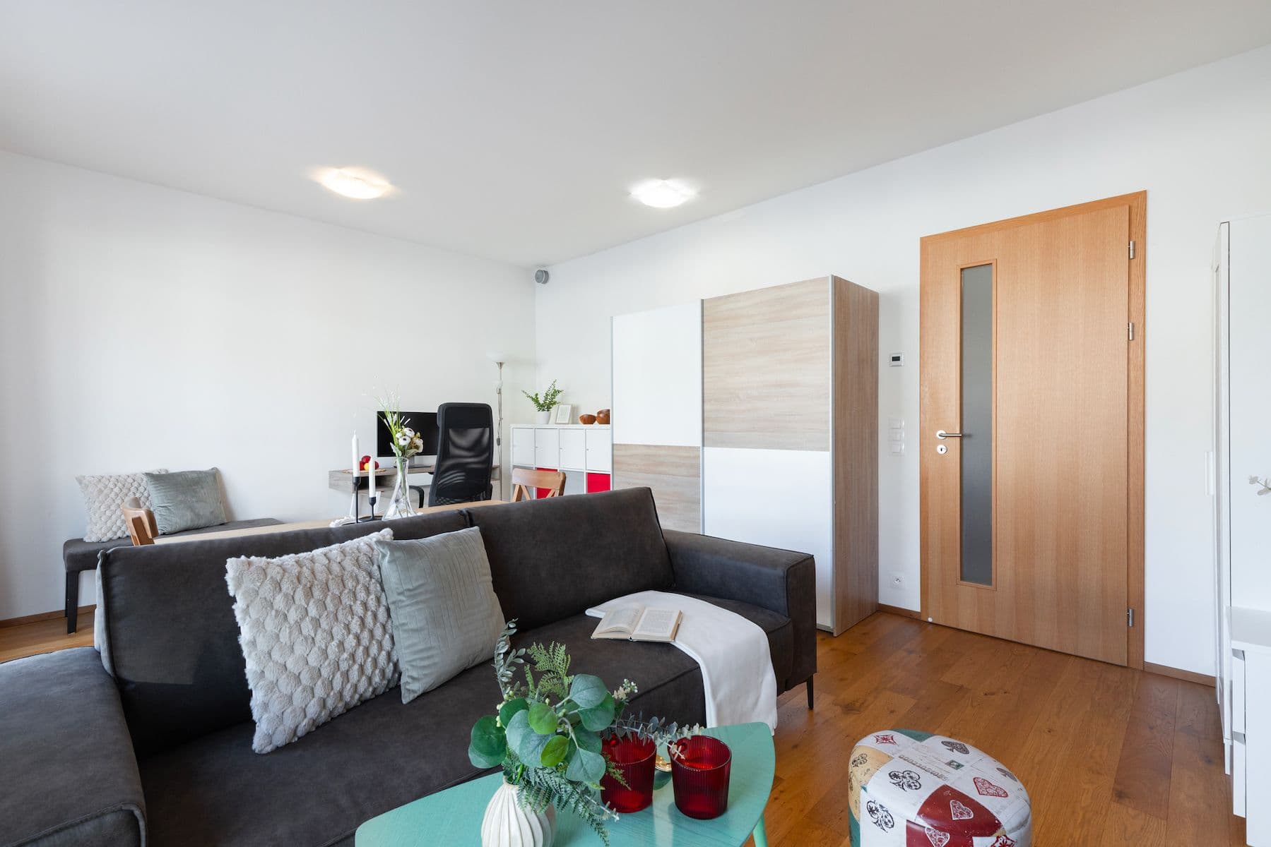 Prodej bytu 1+kk 33 m², Naskové, Praha, Praha Prodej bytu 1+kk 33 m², Naskové, Praha, Praha