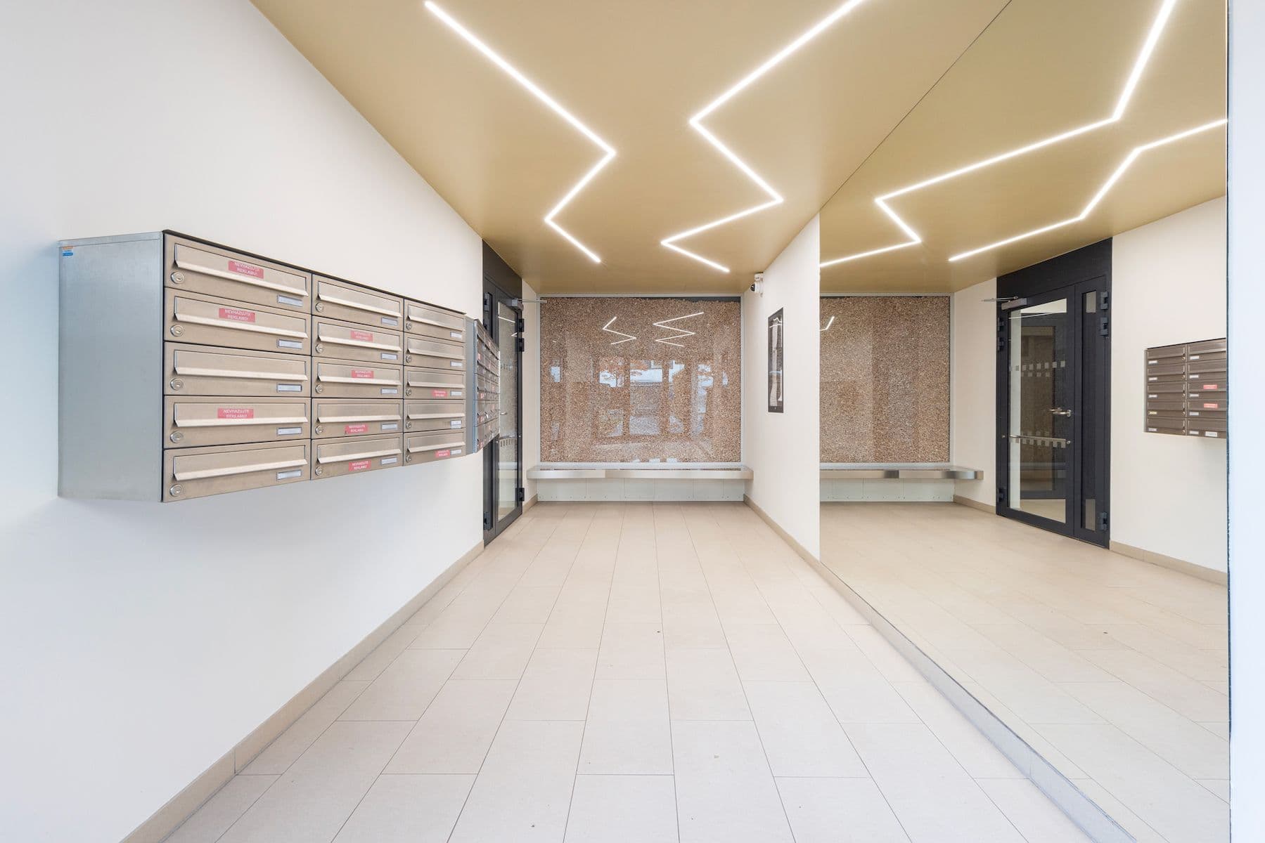 Prodej bytu 1+kk 33 m², Naskové, Praha, Praha Prodej bytu 1+kk 33 m², Naskové, Praha, Praha