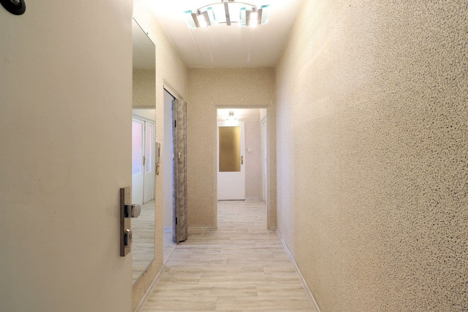 Pronájem bytu 2+1 62 m², Sokolovská, Plzeň, Plzeňský kraj Pronájem bytu 2+1 62 m², Sokolovská, Plzeň, Plzeňský kraj