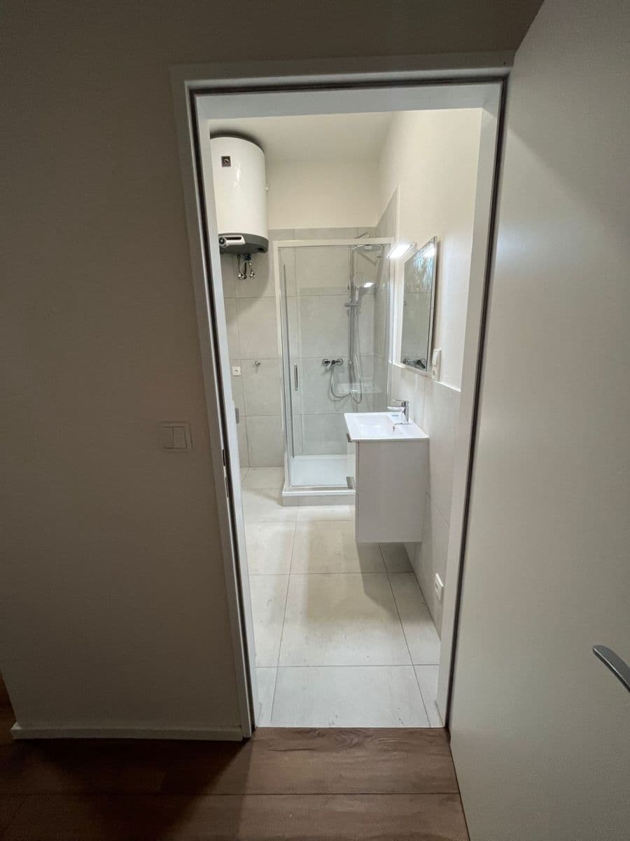 Pronájem bytu Garsoniéra 20 m², Šlikova, Praha, Praha Pronájem bytu Garsoniéra 20 m², Šlikova, Praha, Praha