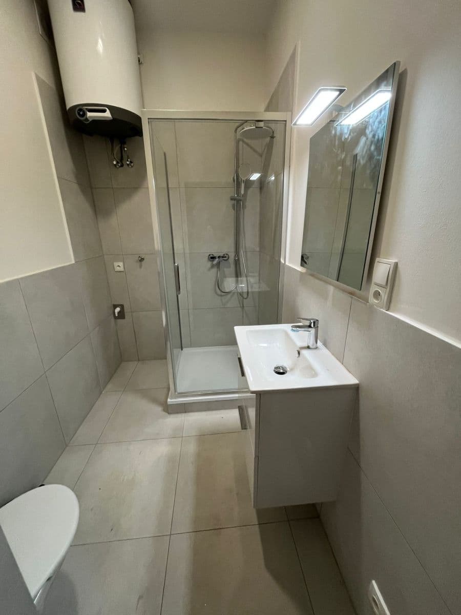 Pronájem bytu Garsoniéra 20 m², Šlikova, Praha, Praha Pronájem bytu Garsoniéra 20 m², Šlikova, Praha, Praha