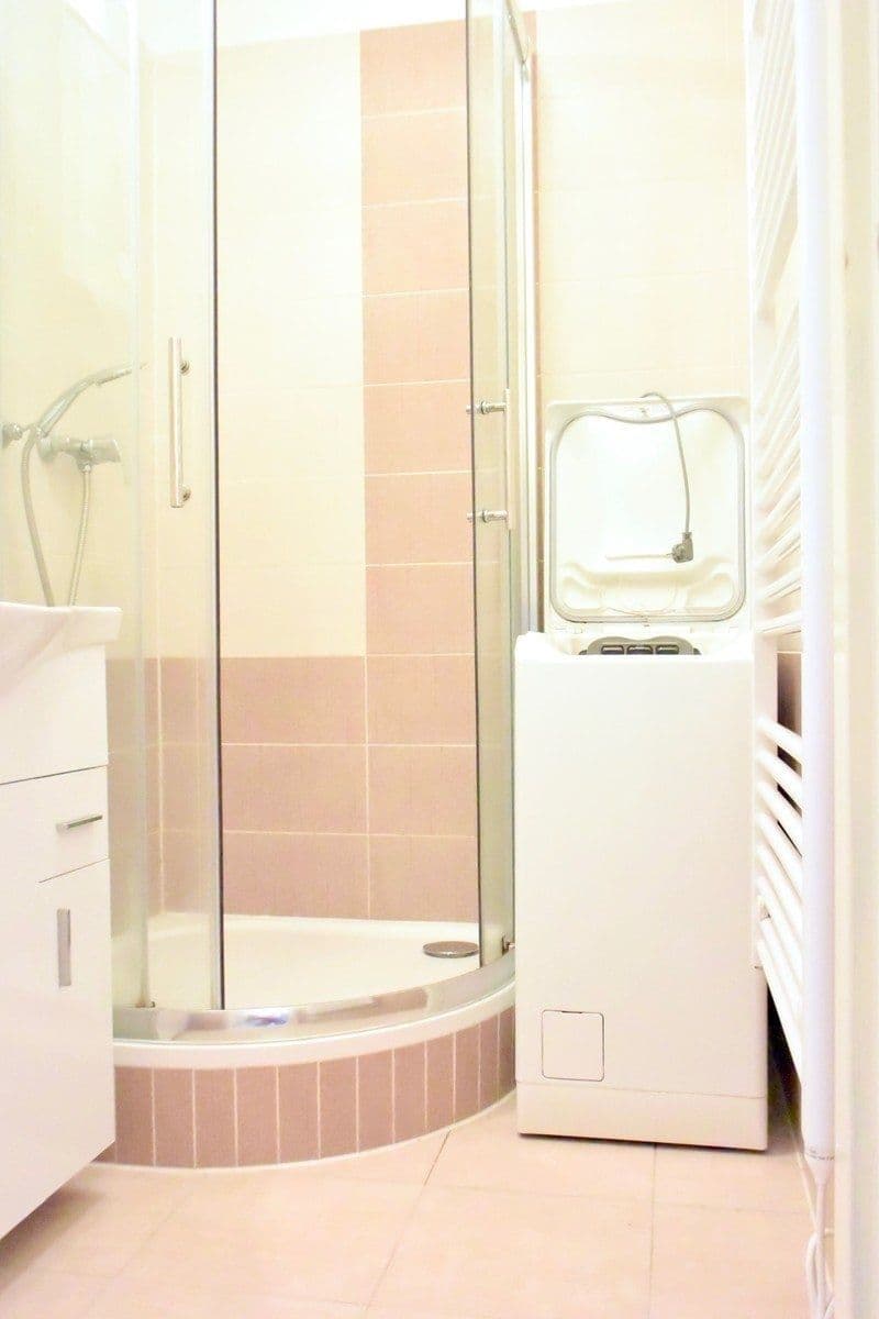 Pronájem bytu 2+kk 43 m², Milánská, Praha, Praha Pronájem bytu 2+kk 43 m², Milánská, Praha, Praha