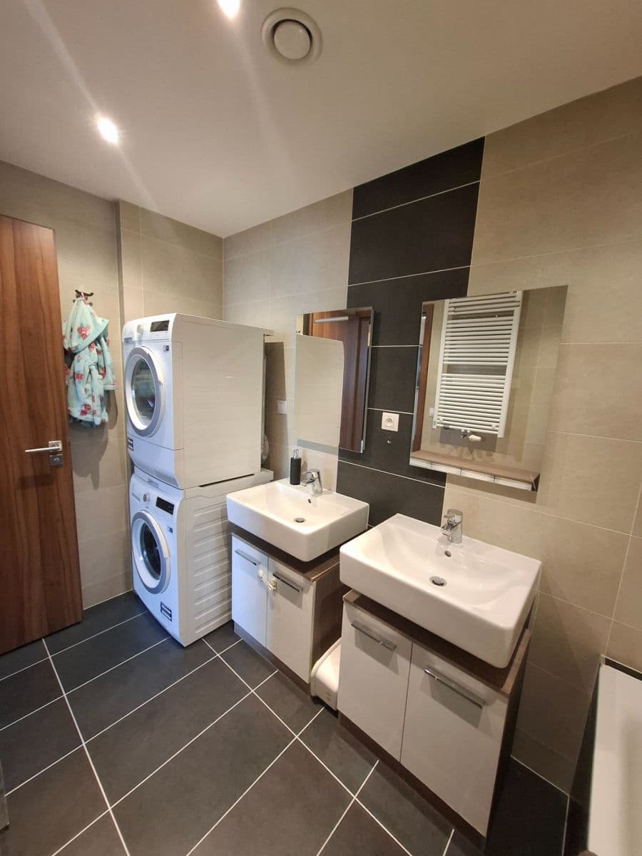 Pronájem bytu 4+kk 102 m², Petržílkova, Praha, Praha Pronájem bytu 4+kk 102 m², Petržílkova, Praha, Praha