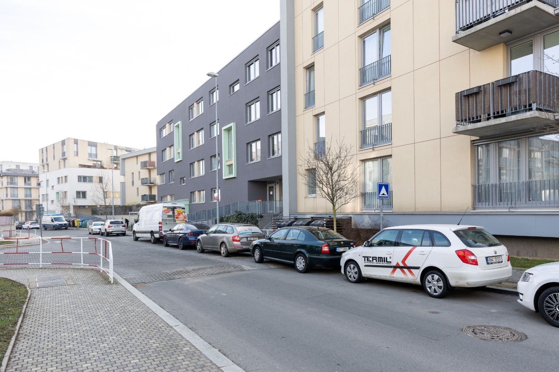 Pronájem bytu 1+kk 48 m², Olgy Havlové, Praha, Praha Pronájem bytu 1+kk 48 m², Olgy Havlové, Praha, Praha