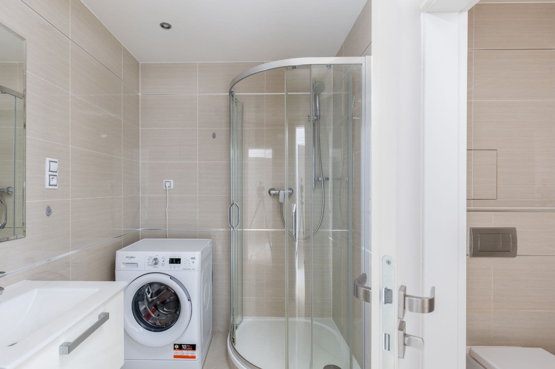 Pronájem bytu 1+kk 41 m², Olšanská, Praha, Praha Pronájem bytu 1+kk 41 m², Olšanská, Praha, Praha