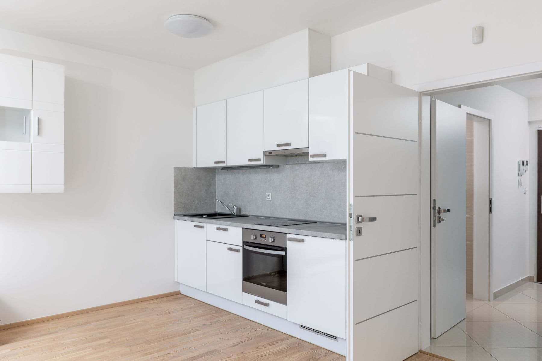 Pronájem bytu 1+kk 41 m², Olšanská, Praha, Praha Pronájem bytu 1+kk 41 m², Olšanská, Praha, Praha