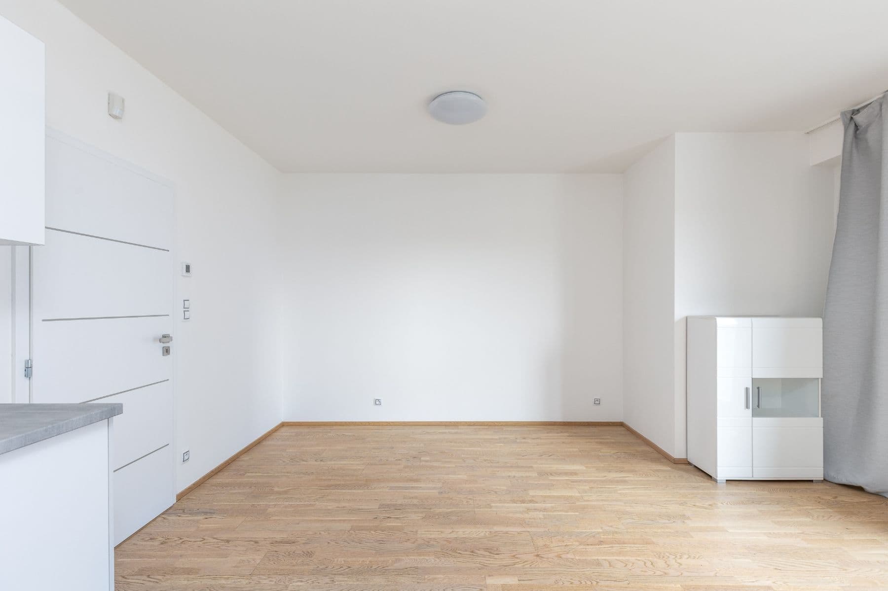 Pronájem bytu 1+kk 41 m², Olšanská, Praha, Praha Pronájem bytu 1+kk 41 m², Olšanská, Praha, Praha