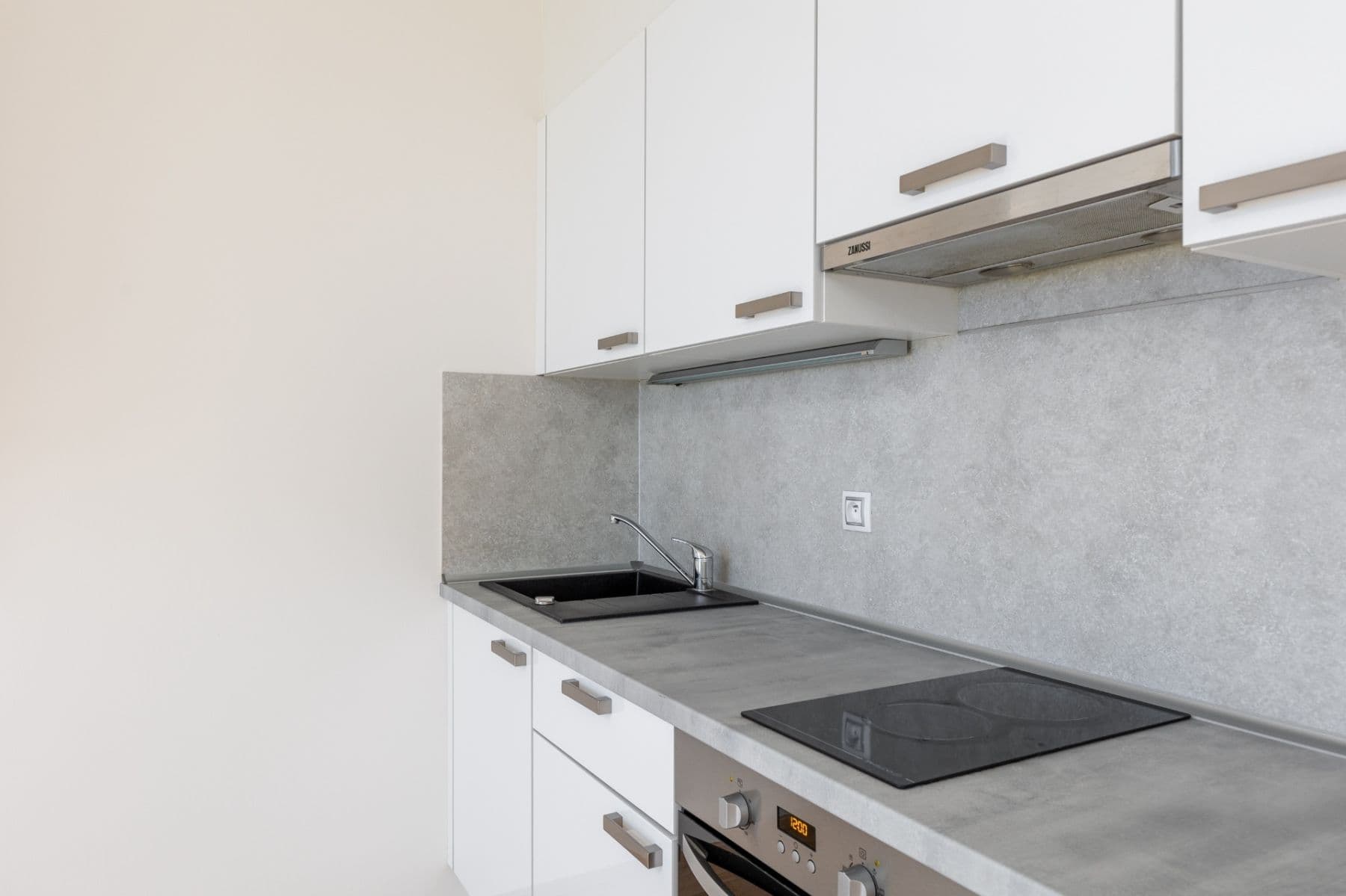Pronájem bytu 1+kk 41 m², Olšanská, Praha, Praha Pronájem bytu 1+kk 41 m², Olšanská, Praha, Praha