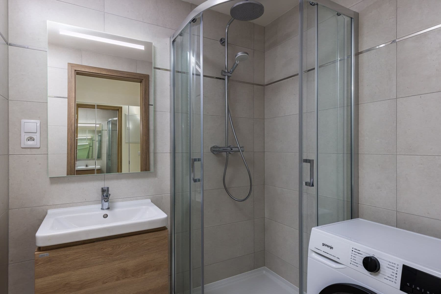 Pronájem bytu 1+kk 33 m², Výstavní, Praha, Praha Pronájem bytu 1+kk 33 m², Výstavní, Praha, Praha