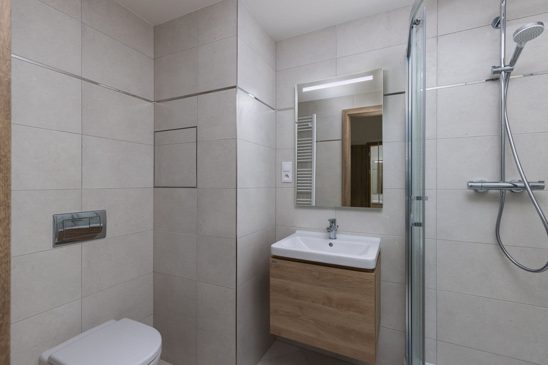 Pronájem bytu 1+kk 33 m², Výstavní, Praha, Praha Pronájem bytu 1+kk 33 m², Výstavní, Praha, Praha