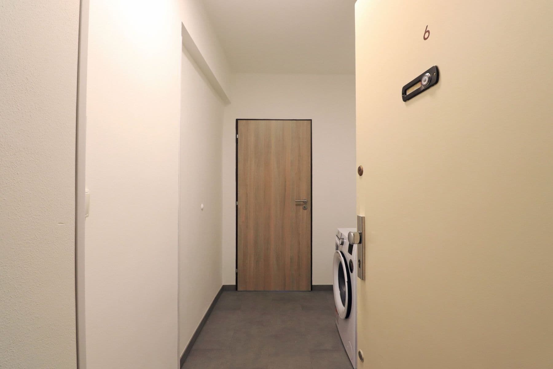 Pronájem bytu 1+kk 37 m², Jičínská, Mladá Boleslav, Středočeský kraj Pronájem bytu 1+kk 37 m², Jičínská, Mladá Boleslav, Středočeský kraj