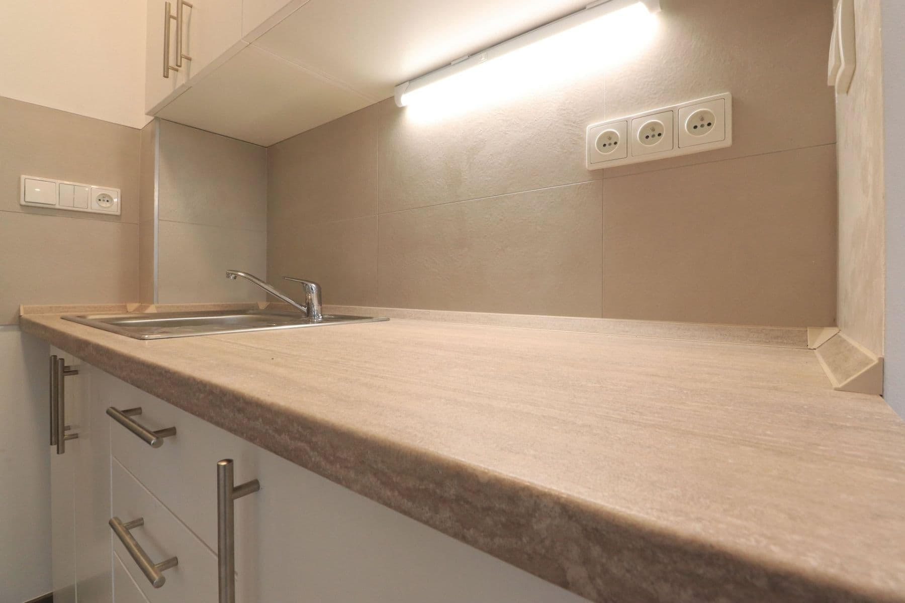 Pronájem bytu 1+kk 37 m², Jičínská, Mladá Boleslav, Středočeský kraj Pronájem bytu 1+kk 37 m², Jičínská, Mladá Boleslav, Středočeský kraj