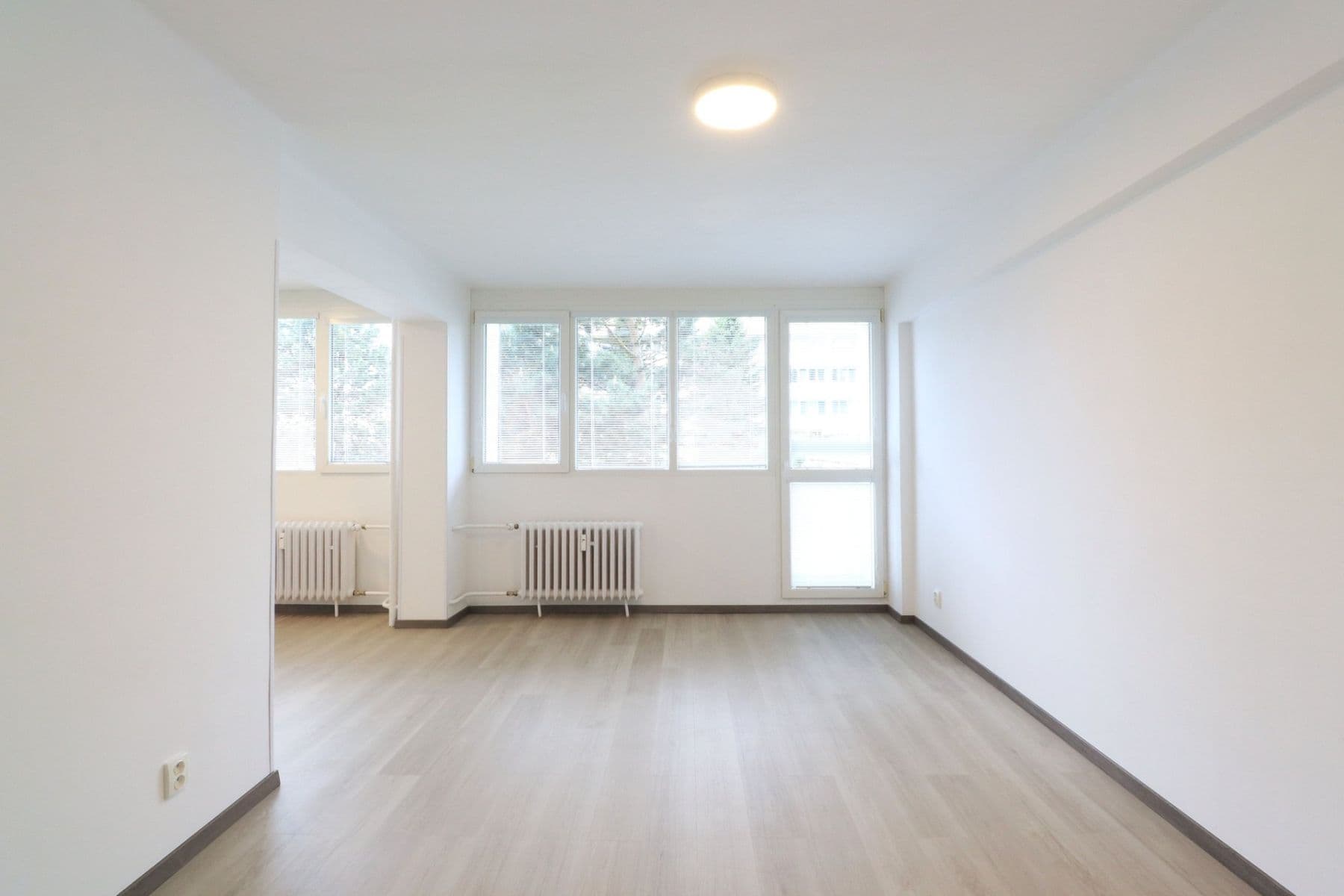 Pronájem bytu 1+kk 37 m², Jičínská, Mladá Boleslav, Středočeský kraj Pronájem bytu 1+kk 37 m², Jičínská, Mladá Boleslav, Středočeský kraj