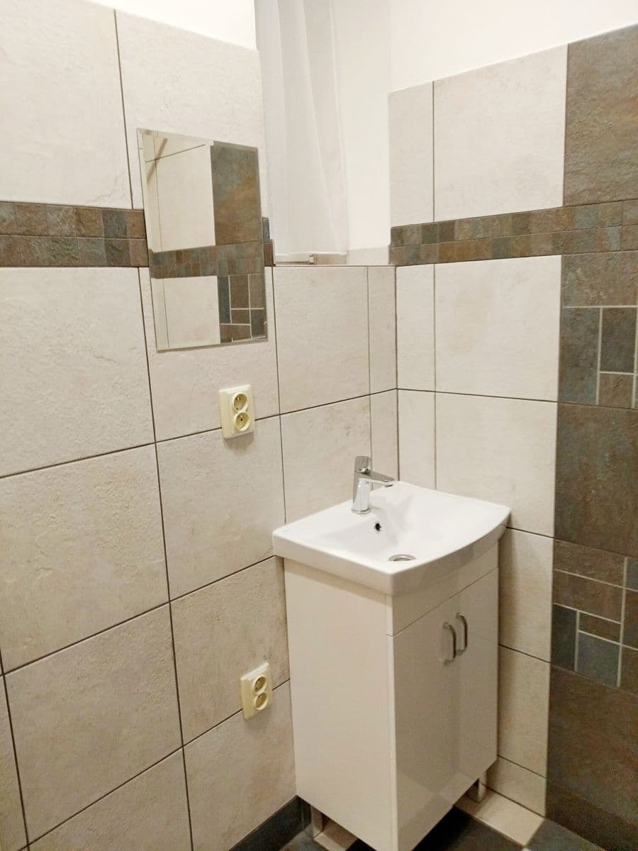 Pronájem bytu 2+kk 60 m², Hošťálkova, Praha, Praha Pronájem bytu 2+kk 60 m², Hošťálkova, Praha, Praha