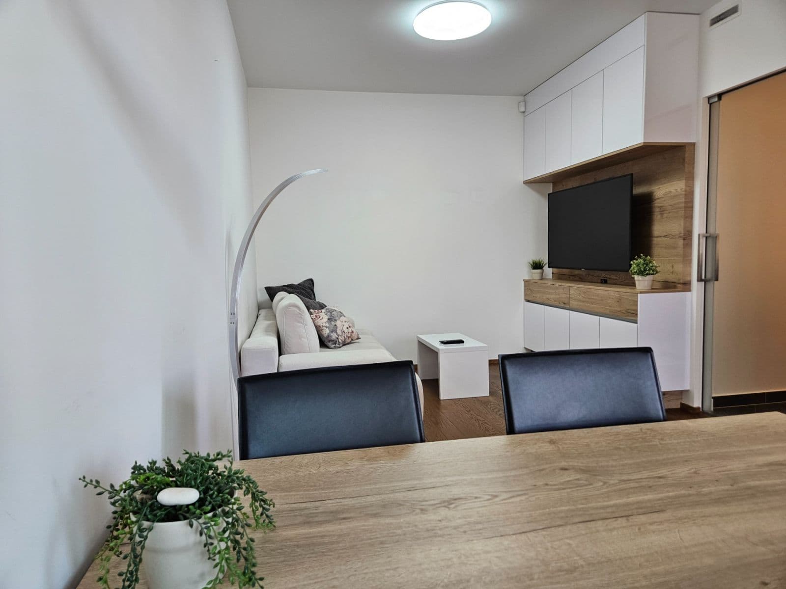 Pronájem bytu 2+kk 56 m², Kurta Konráda, Praha, Praha Pronájem bytu 2+kk 56 m², Kurta Konráda, Praha, Praha