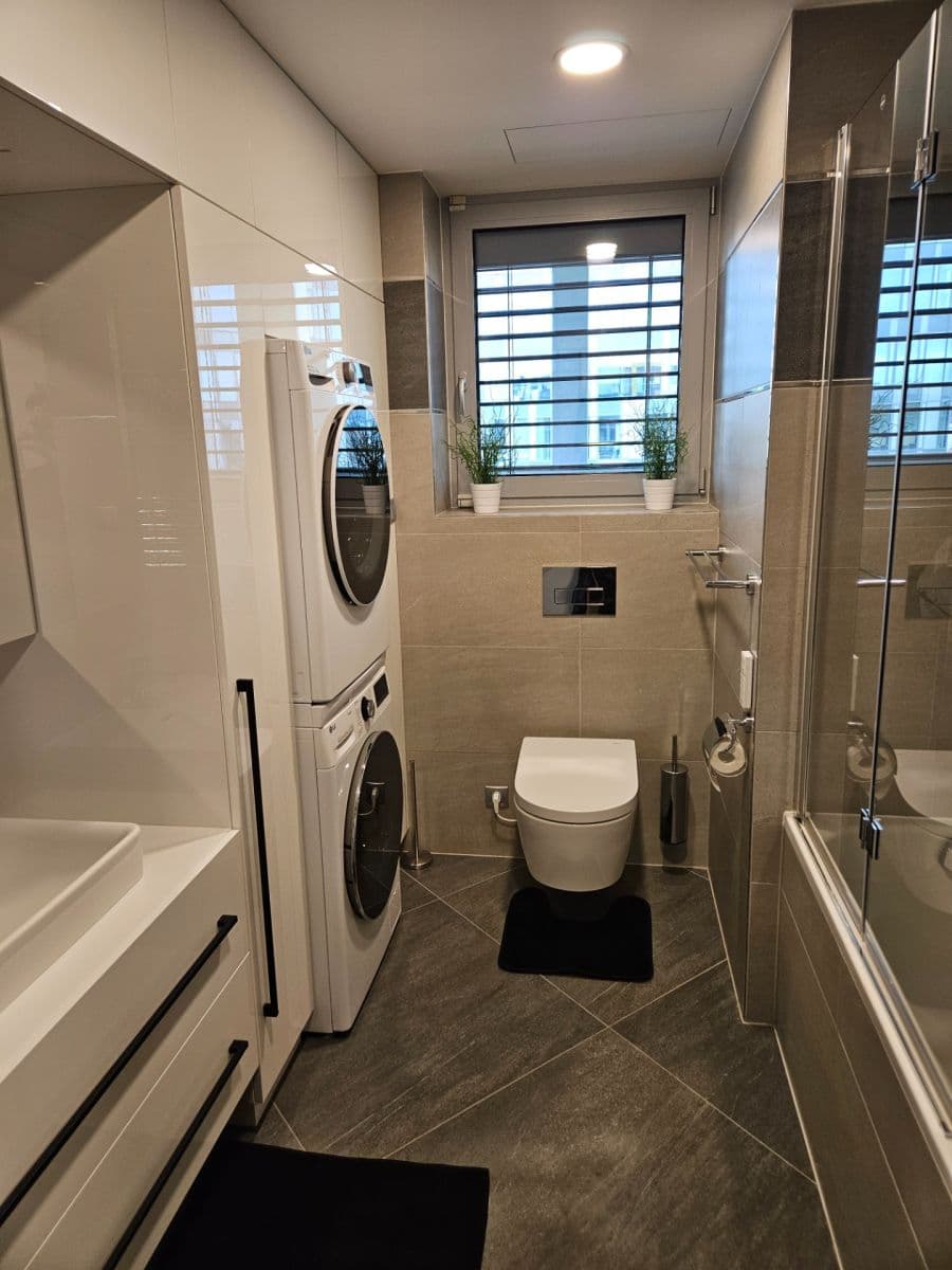 Pronájem bytu 2+kk 56 m², Kurta Konráda, Praha, Praha Pronájem bytu 2+kk 56 m², Kurta Konráda, Praha, Praha