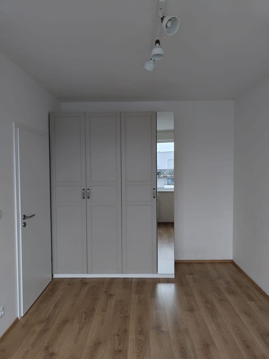 Pronájem bytu 2+kk 49 m², Bohumila Landy, Kladno, Středočeský kraj Pronájem bytu 2+kk 49 m², Bohumila Landy, Kladno, Středočeský kraj