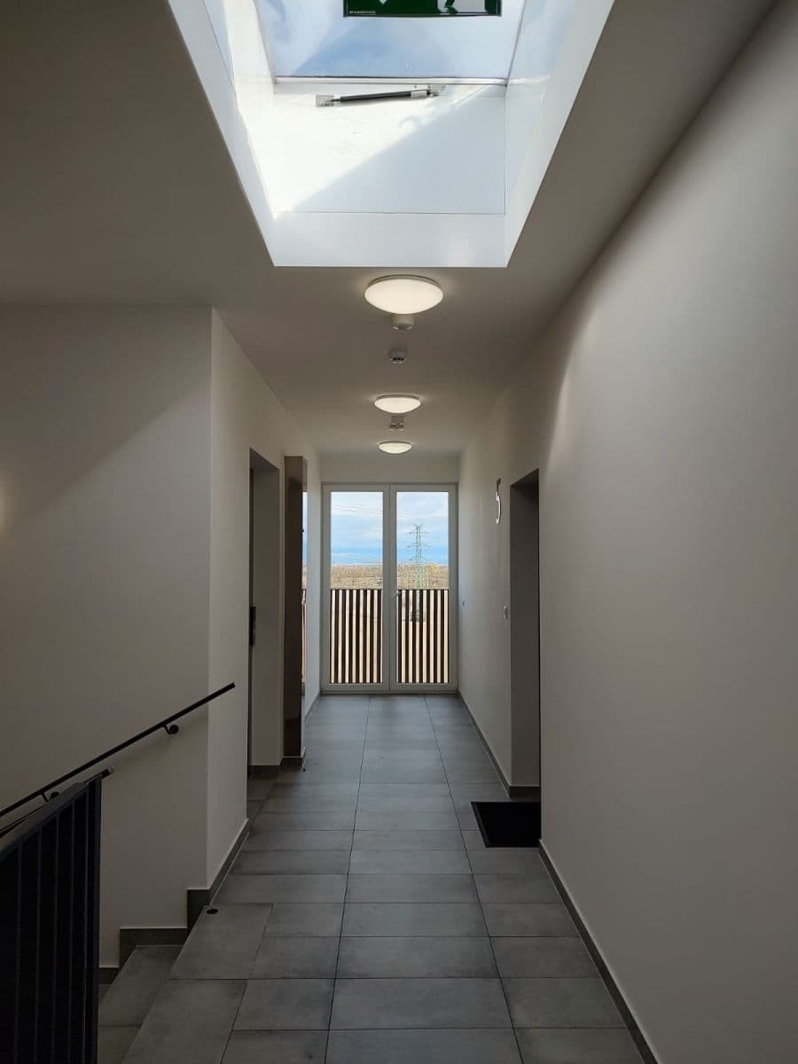 Pronájem bytu 2+kk 49 m², Bohumila Landy, Kladno, Středočeský kraj Pronájem bytu 2+kk 49 m², Bohumila Landy, Kladno, Středočeský kraj