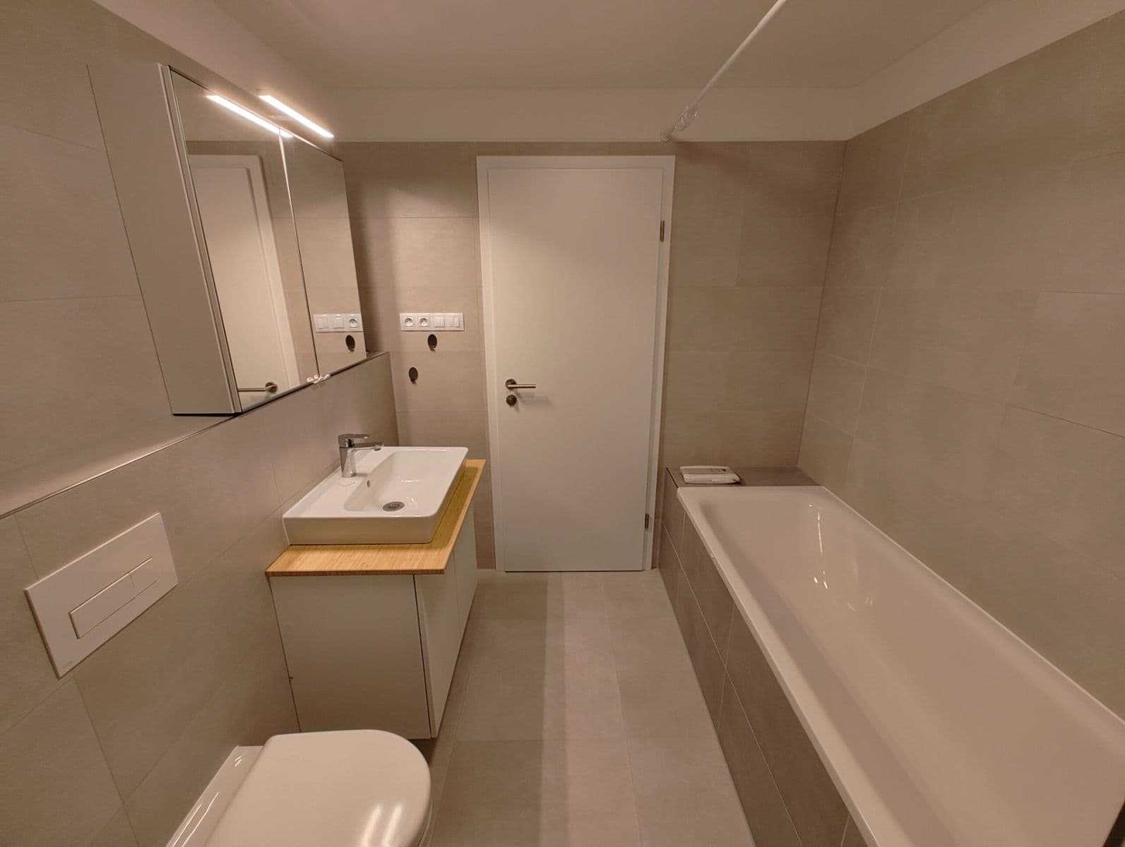 Pronájem bytu 2+kk 49 m², Bohumila Landy, Kladno, Středočeský kraj Pronájem bytu 2+kk 49 m², Bohumila Landy, Kladno, Středočeský kraj