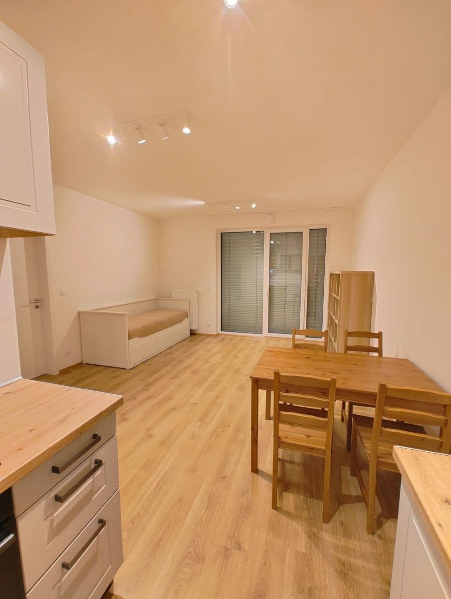 Pronájem bytu 2+kk 49 m², Bohumila Landy, Kladno, Středočeský kraj Pronájem bytu 2+kk 49 m², Bohumila Landy, Kladno, Středočeský kraj