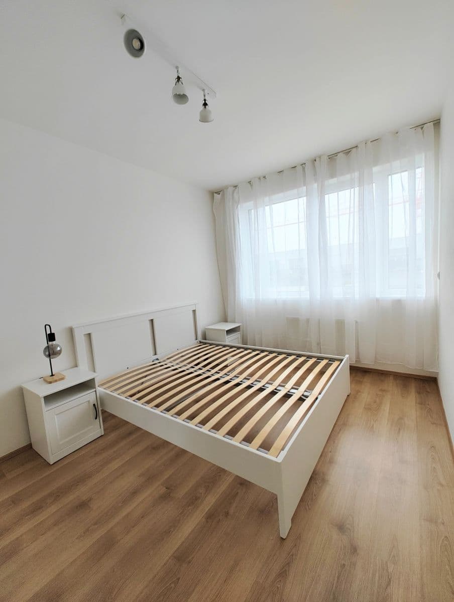 Pronájem bytu 2+kk 49 m², Bohumila Landy, Kladno, Středočeský kraj Pronájem bytu 2+kk 49 m², Bohumila Landy, Kladno, Středočeský kraj