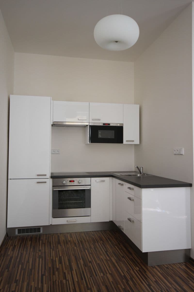 Pronájem bytu 2+kk 40 m², Na Maninách, Praha, Praha Pronájem bytu 2+kk 40 m², Na Maninách, Praha, Praha