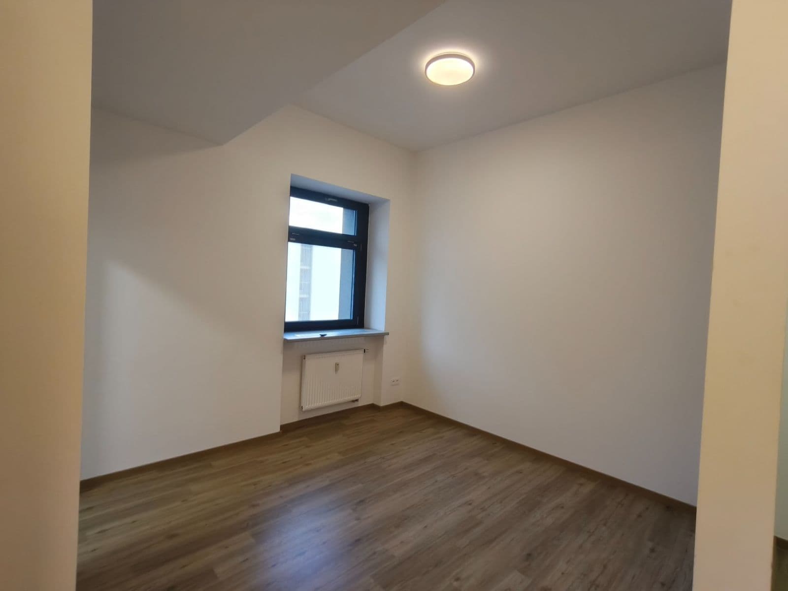 Pronájem bytu 1+kk 23 m², Vladislavova, Písek, Jihočeský kraj Pronájem bytu 1+kk 23 m², Vladislavova, Písek, Jihočeský kraj
