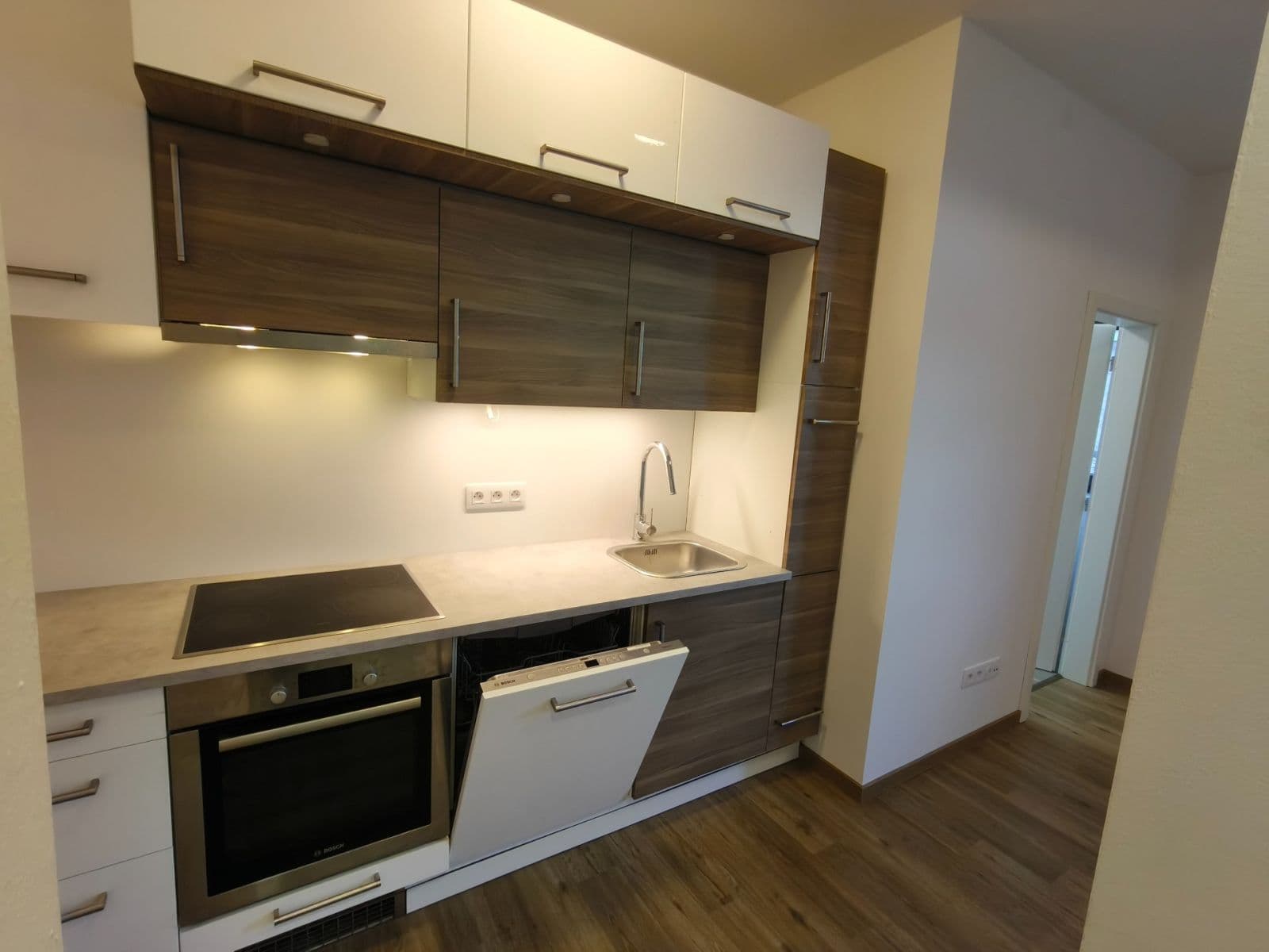 Pronájem bytu 1+kk 23 m², Vladislavova, Písek, Jihočeský kraj Pronájem bytu 1+kk 23 m², Vladislavova, Písek, Jihočeský kraj