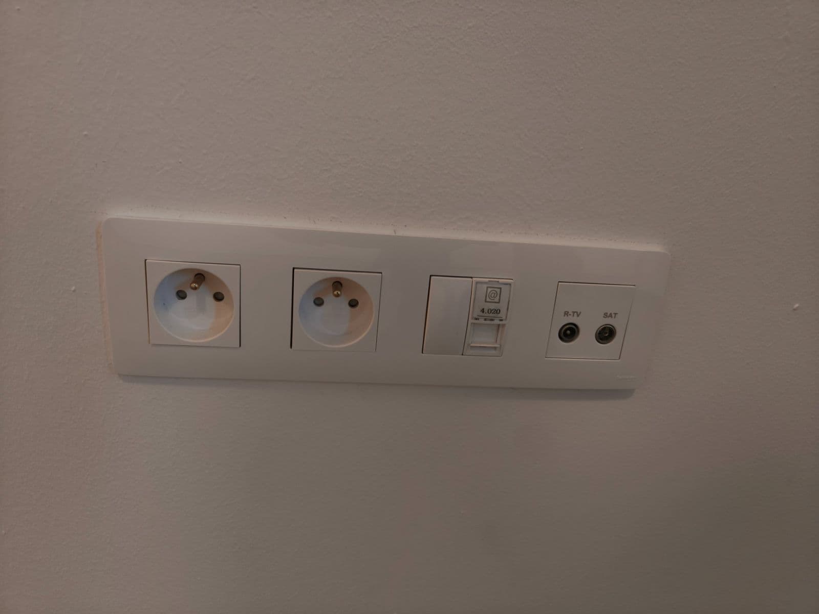 Pronájem bytu 1+kk 23 m², Vladislavova, Písek, Jihočeský kraj Pronájem bytu 1+kk 23 m², Vladislavova, Písek, Jihočeský kraj