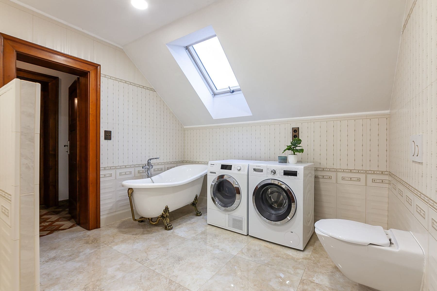 Prodej domu 200 m², pozemek 716 m², Letecká, Libčice nad Vltavou, Středočeský kraj Prodej domu 200 m², pozemek 716 m², Letecká, Libčice nad Vltavou, Středočeský kraj