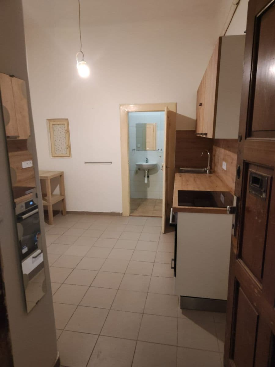 Pronájem bytu 2+1 45 m², Kodaňská, Praha, Praha Pronájem bytu 2+1 45 m², Kodaňská, Praha, Praha