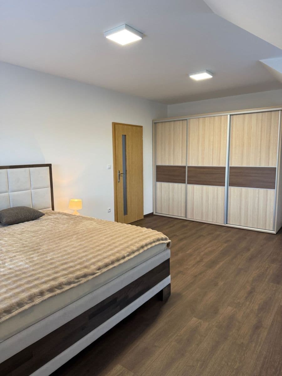 Prodej domu 142 m², pozemek 731 m², Vaňkovská, Stráž nad Nežárkou, Jihočeský kraj Prodej domu 142 m², pozemek 731 m², Vaňkovská, Stráž nad Nežárkou, Jihočeský kraj