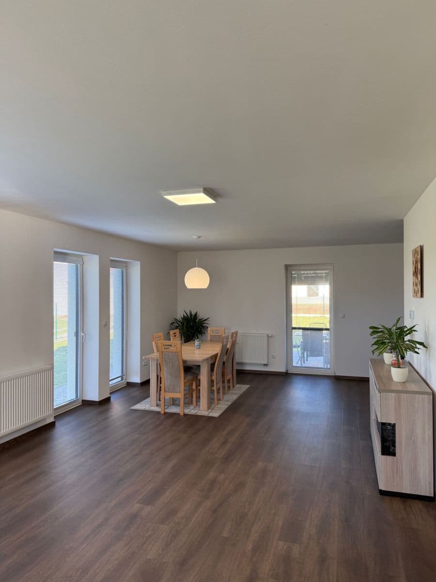 Prodej domu 142 m², pozemek 731 m², Vaňkovská, Stráž nad Nežárkou, Jihočeský kraj Prodej domu 142 m², pozemek 731 m², Vaňkovská, Stráž nad Nežárkou, Jihočeský kraj