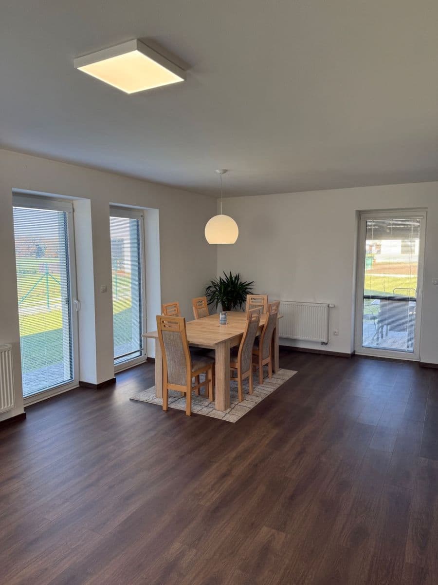 Prodej domu 142 m², pozemek 731 m², Vaňkovská, Stráž nad Nežárkou, Jihočeský kraj Prodej domu 142 m², pozemek 731 m², Vaňkovská, Stráž nad Nežárkou, Jihočeský kraj