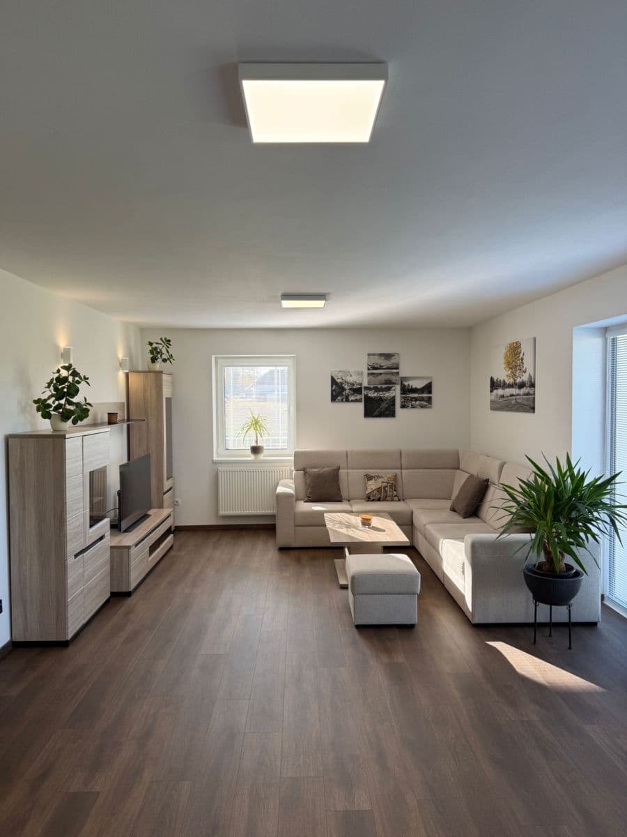 Prodej domu 142 m², pozemek 731 m², Vaňkovská, Stráž nad Nežárkou, Jihočeský kraj Prodej domu 142 m², pozemek 731 m², Vaňkovská, Stráž nad Nežárkou, Jihočeský kraj