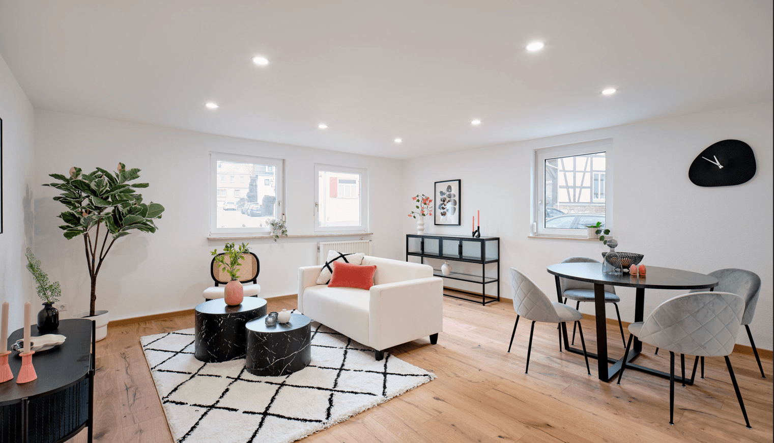 Pronájem bytu 3+kk 101 m², Weil der Stadt, Bádensko-Württembersko Pronájem bytu 3+kk 101 m², Weil der Stadt, Bádensko-Württembersko