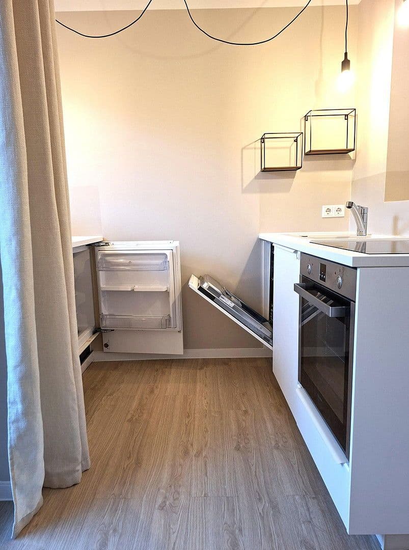 Pronájem bytu 1+1 39 m², München, Bavorsko Pronájem bytu 1+1 39 m², München, Bavorsko