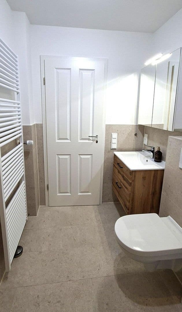 Pronájem bytu 1+1 39 m², München, Bavorsko Pronájem bytu 1+1 39 m², München, Bavorsko