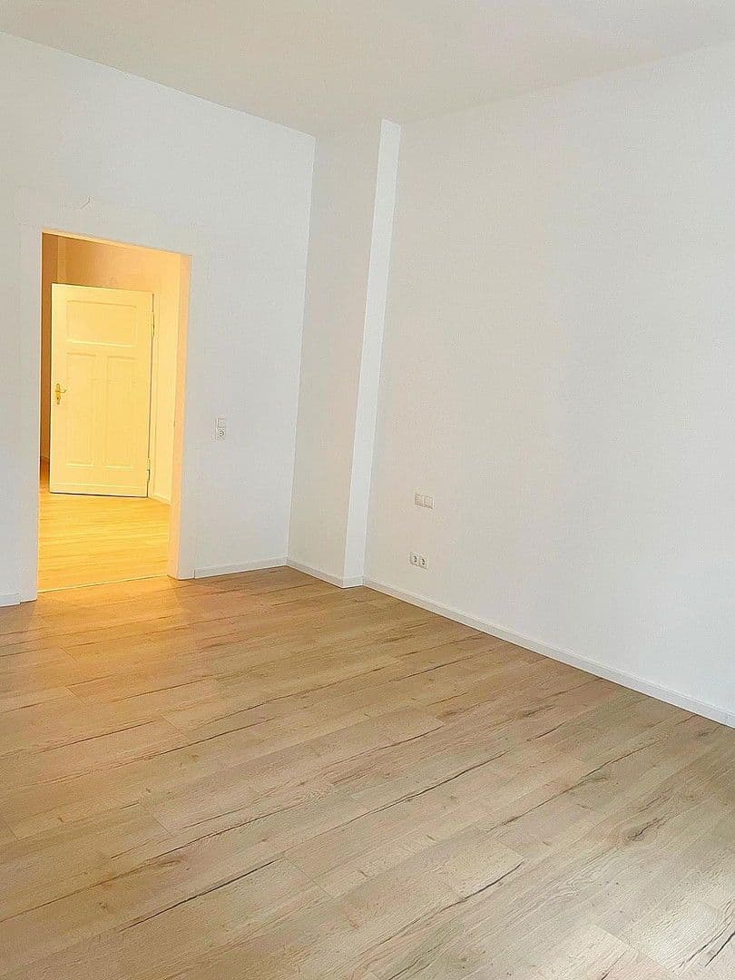 Pronájem bytu 4+1 135 m², Bahnhofstraße 25, Coburg, Bavorsko Pronájem bytu 4+1 135 m², Bahnhofstraße 25, Coburg, Bavorsko