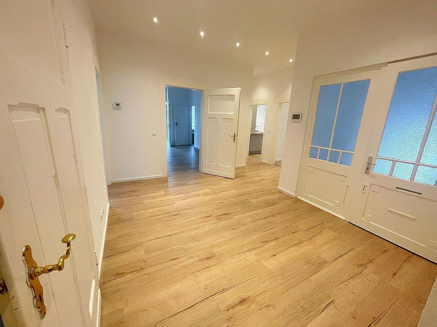 Pronájem bytu 4+1 135 m², Bahnhofstraße 25, Coburg, Bavorsko Pronájem bytu 4+1 135 m², Bahnhofstraße 25, Coburg, Bavorsko