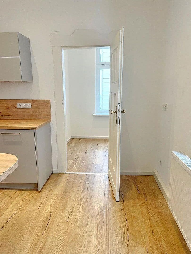 Pronájem bytu 4+1 135 m², Bahnhofstraße 25, Coburg, Bavorsko Pronájem bytu 4+1 135 m², Bahnhofstraße 25, Coburg, Bavorsko